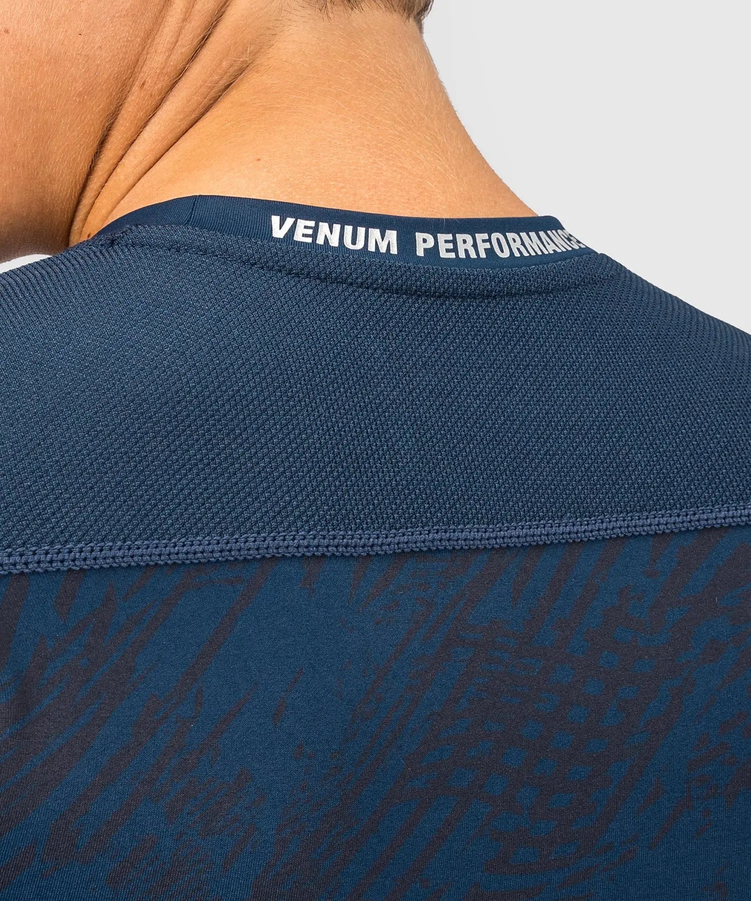 Venum UFC Fusion Fight Week Women's Performance Long Sleeve Rashguard The Champ Gear